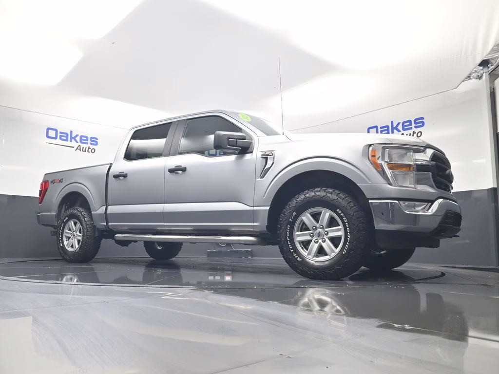 2021 Silver Metallic Ford F-150 XLT 4X4 Truck
