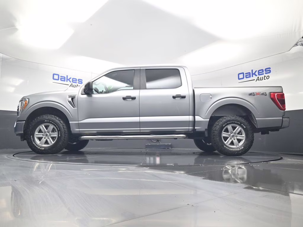 2021 Silver Metallic Ford F-150 XLT 4X4 Truck