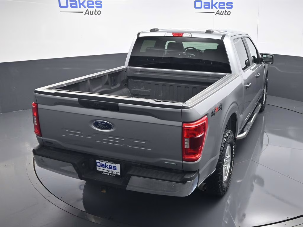 2021 Silver Metallic Ford F-150 XLT 4X4 Truck
