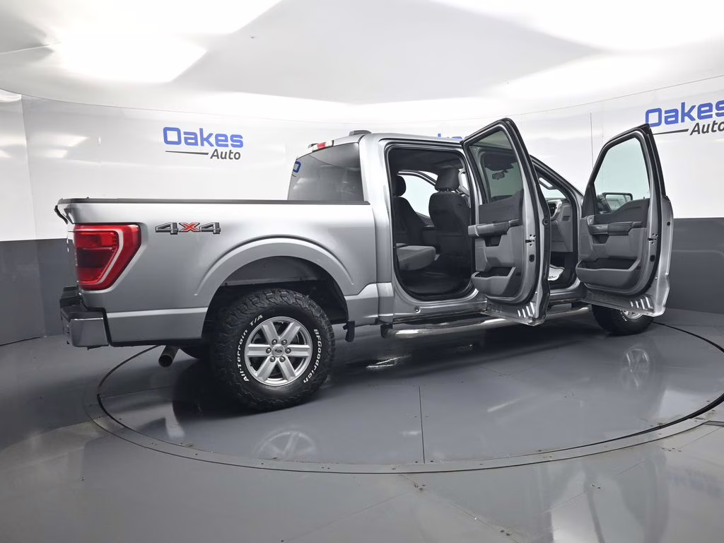 2021 Silver Metallic Ford F-150 XLT 4X4 Truck