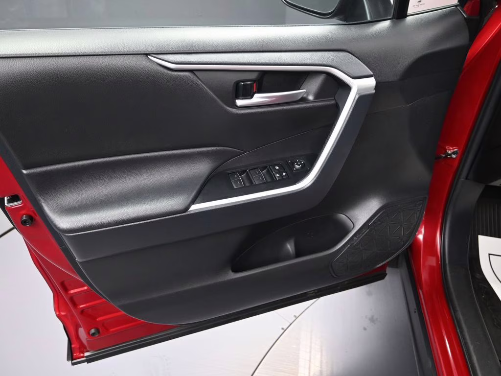 2025 Pearl Toyota RAV4 Hybrid XLE AWD SUV