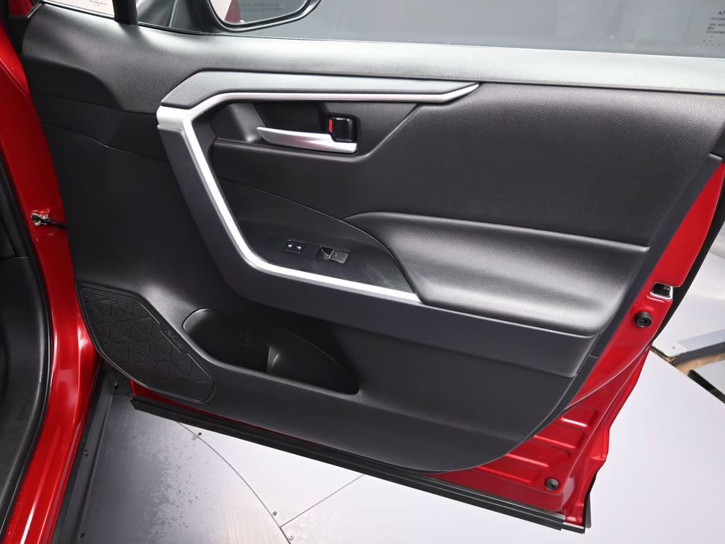 2025 Pearl Toyota RAV4 Hybrid XLE AWD SUV