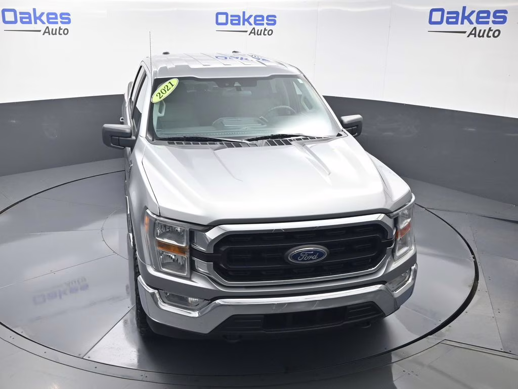 2021 Silver Metallic Ford F-150 XLT 4X4 Truck