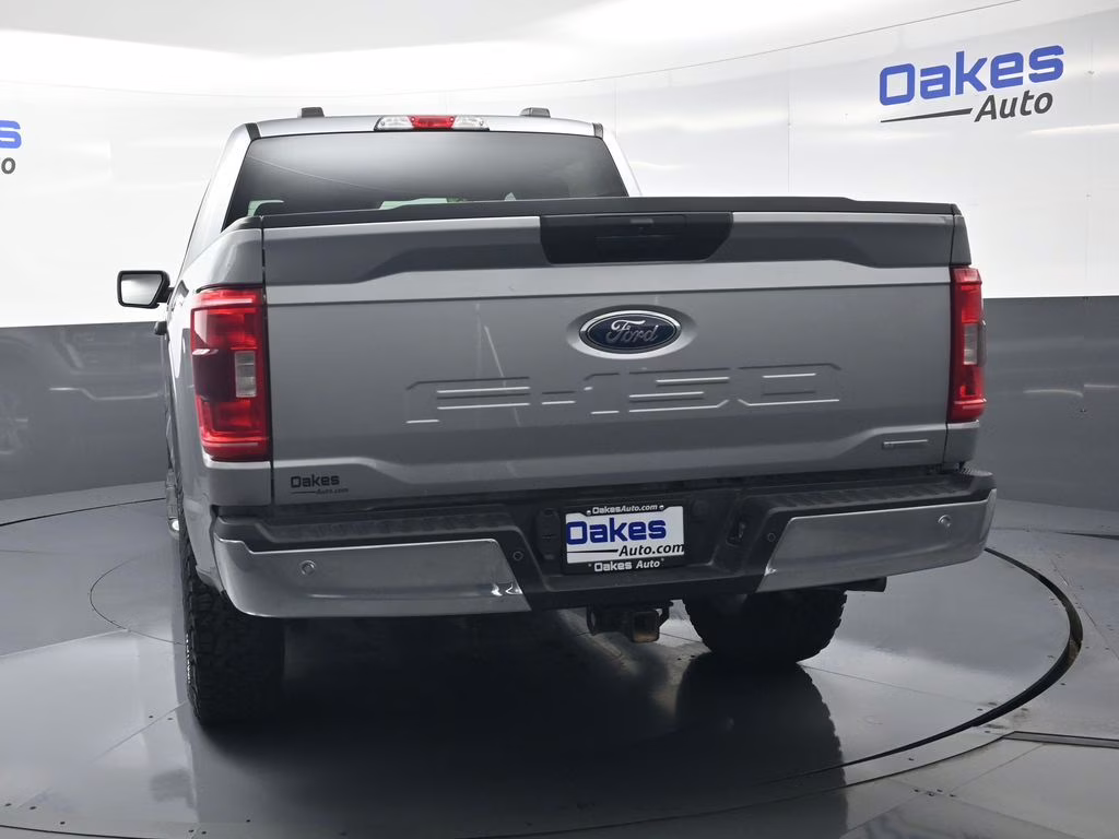 2021 Silver Metallic Ford F-150 XLT 4X4 Truck