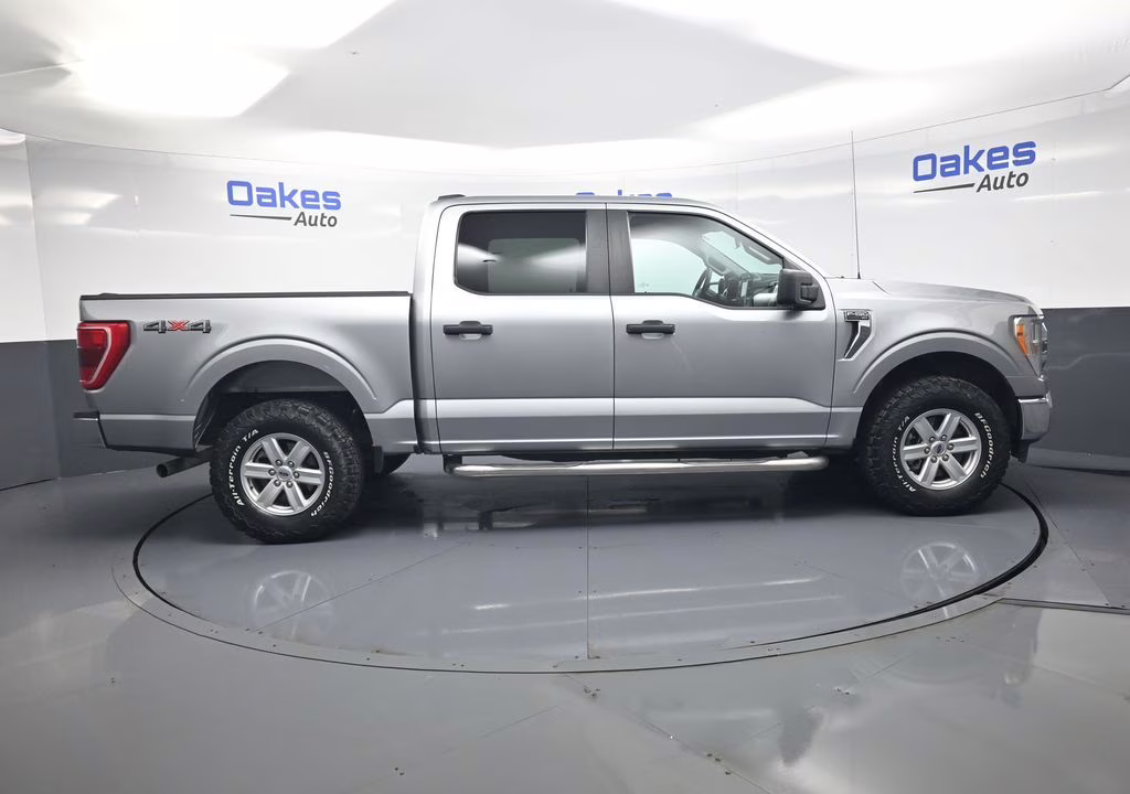 2021 Silver Metallic Ford F-150 XLT 4X4 Truck
