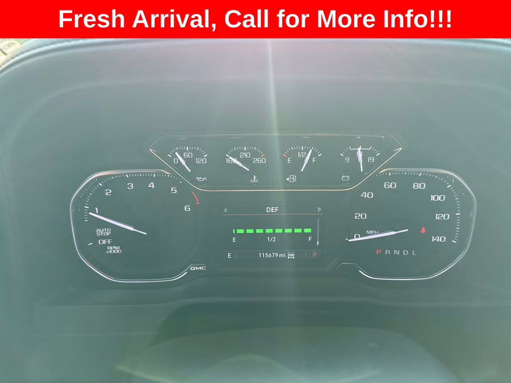 2021 White Frost Tricoat GMC Sierra 1500 SLT 4X4 Truck