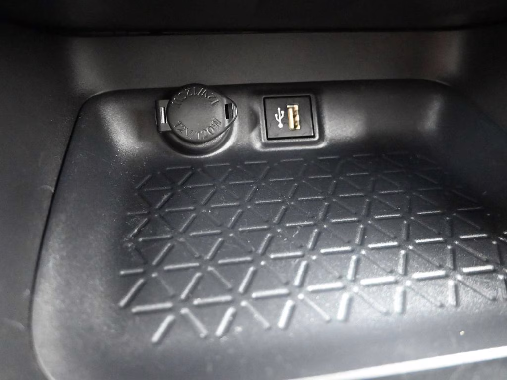 2025 Pearl Toyota RAV4 Hybrid XLE AWD SUV