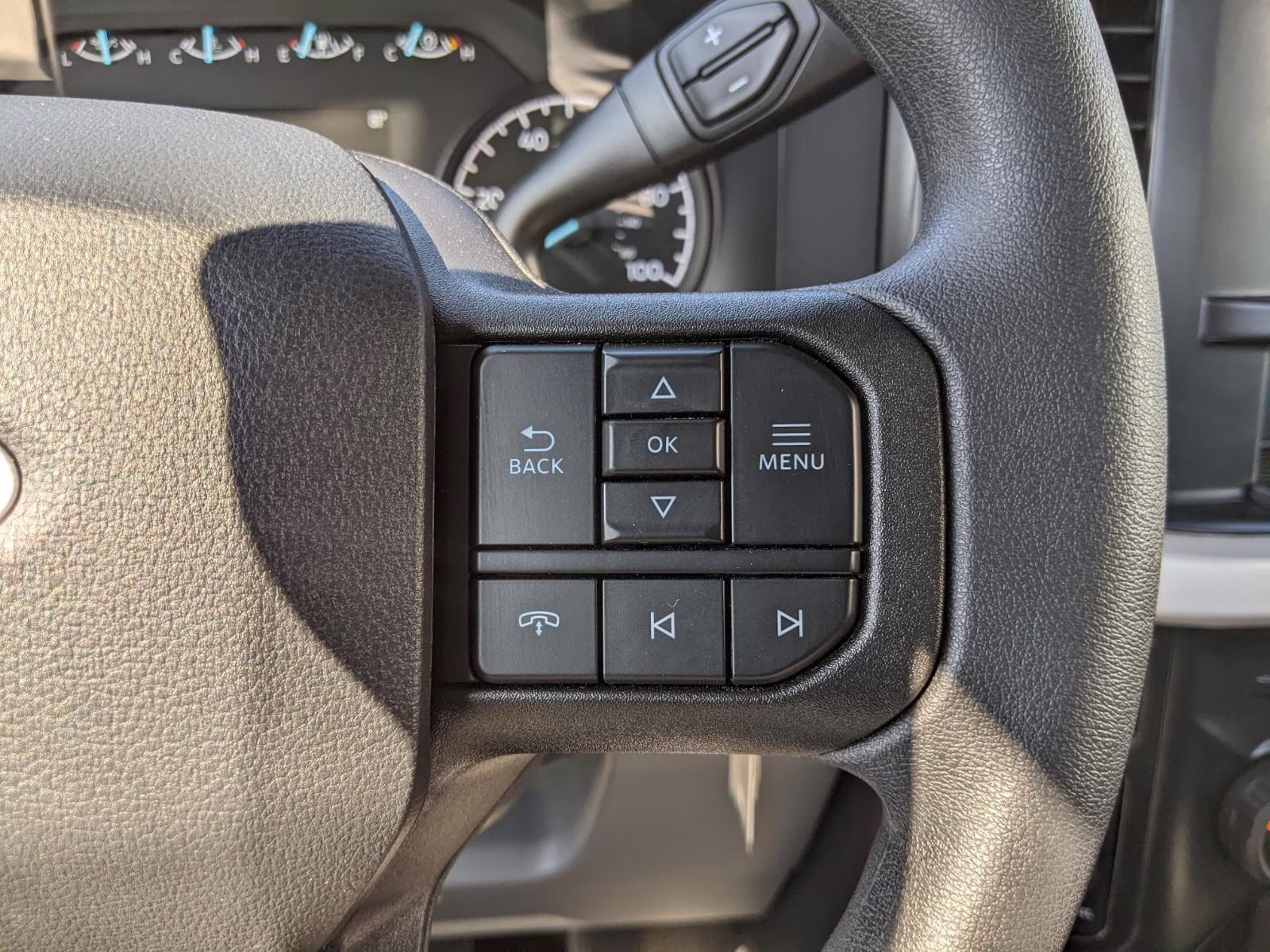 2026 Oxford White Ford Super Duty F-350 DRW XL 4X4 Truck