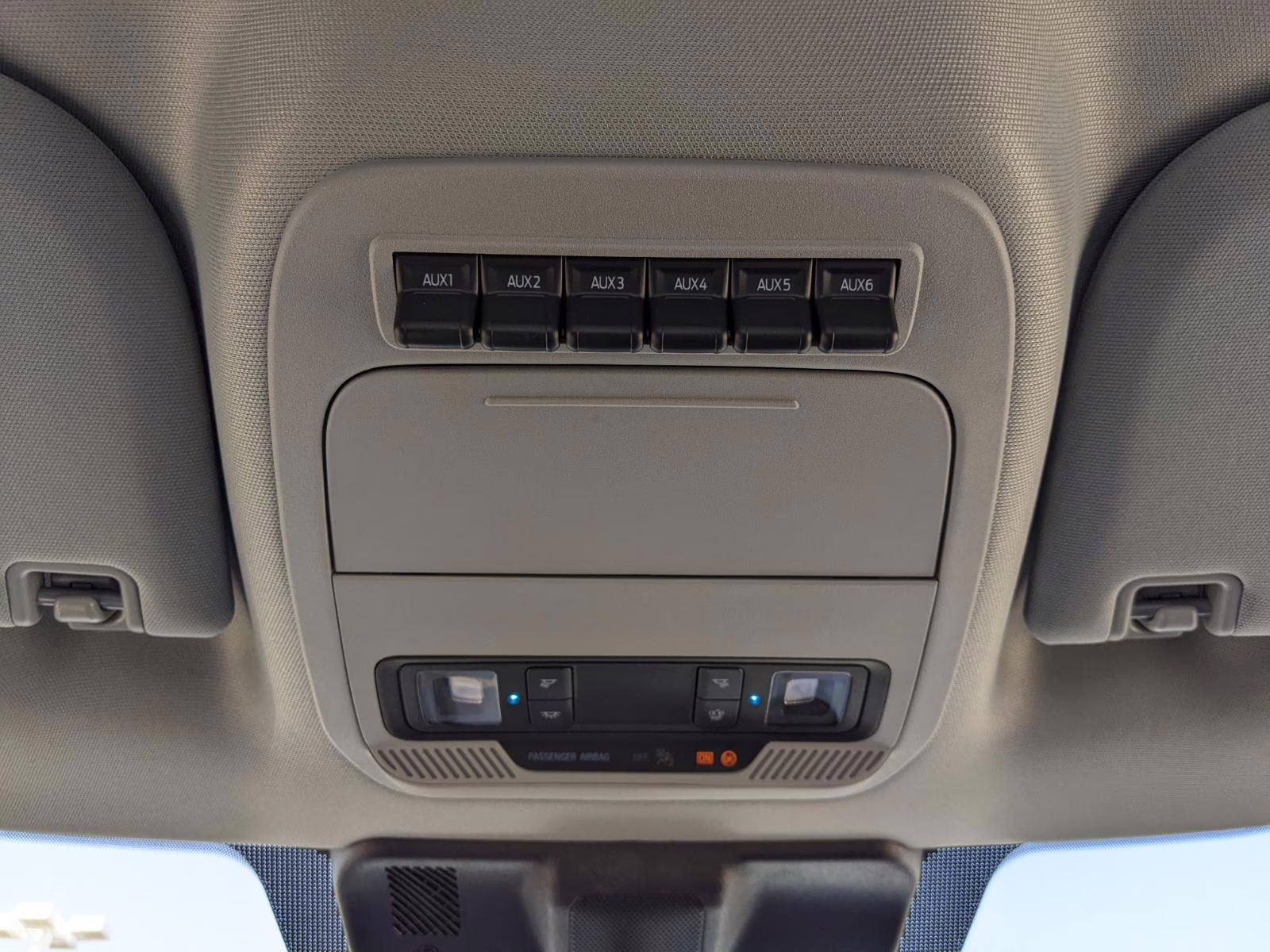 2026 Oxford White Ford Super Duty F-350 DRW XL 4X4 Truck