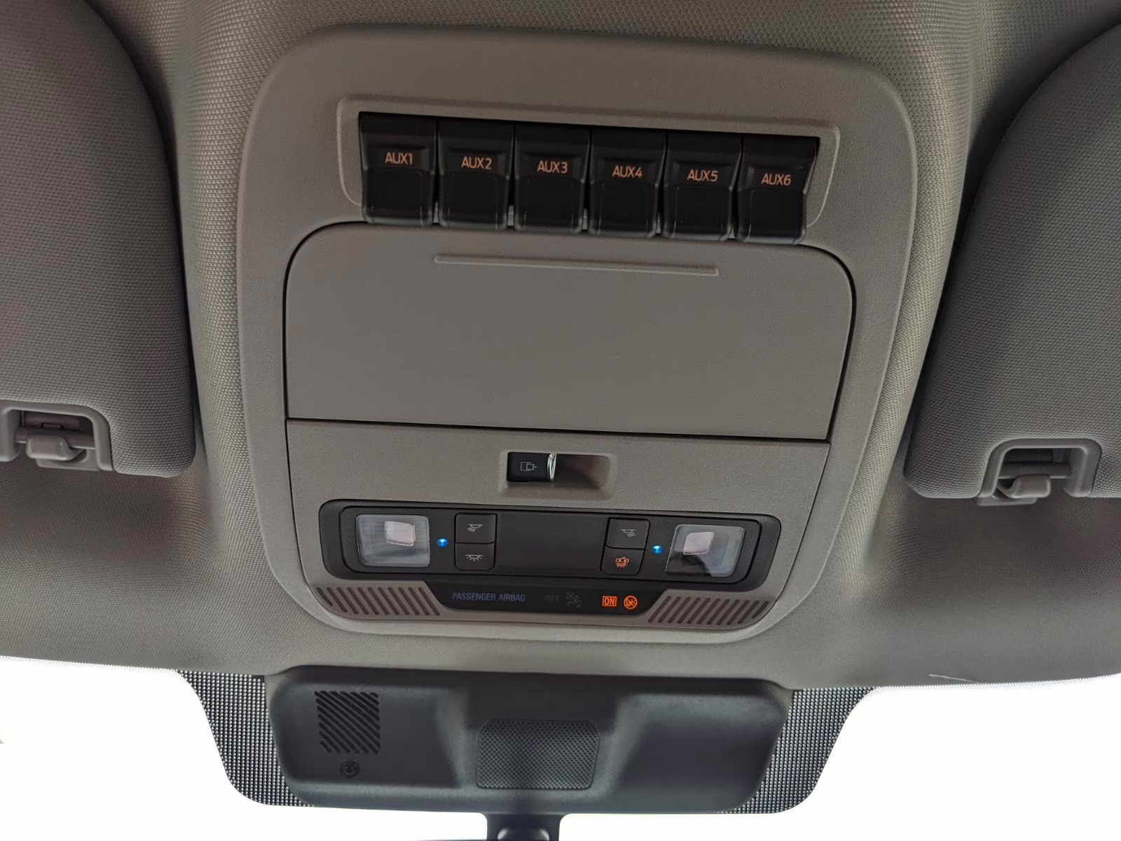 2026 Oxford White Ford Super Duty F-250 SRW XL 4X4 Truck