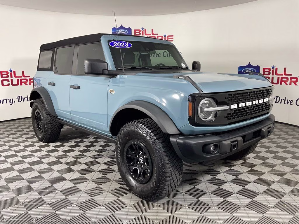 2023 Ford Bronco Wildtrak 4x4's photo