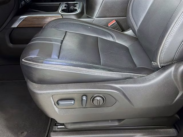 2022 Black Chevrolet Silverado 2500HD High Country 4X4 Truck