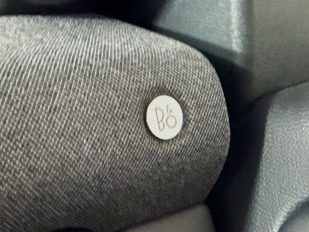 2025 Red Metallic Ford Explorer ST-Line 4X4 SUV