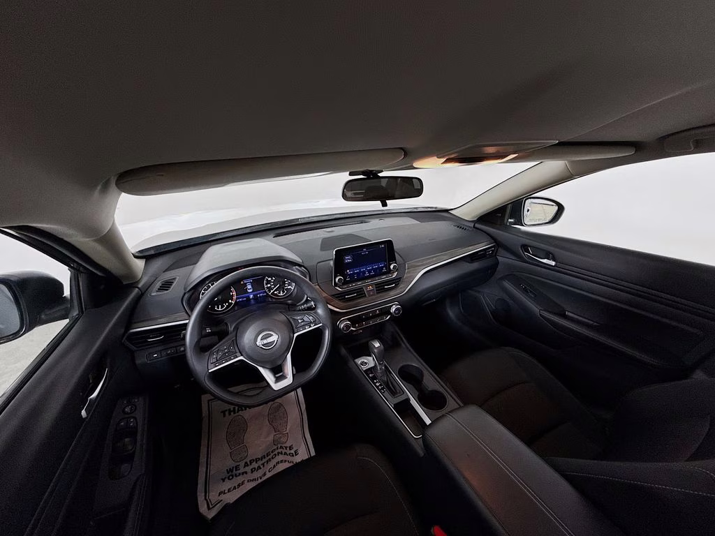 2025 Gun Metallic Nissan Altima 2.5 SV FWD Sedan