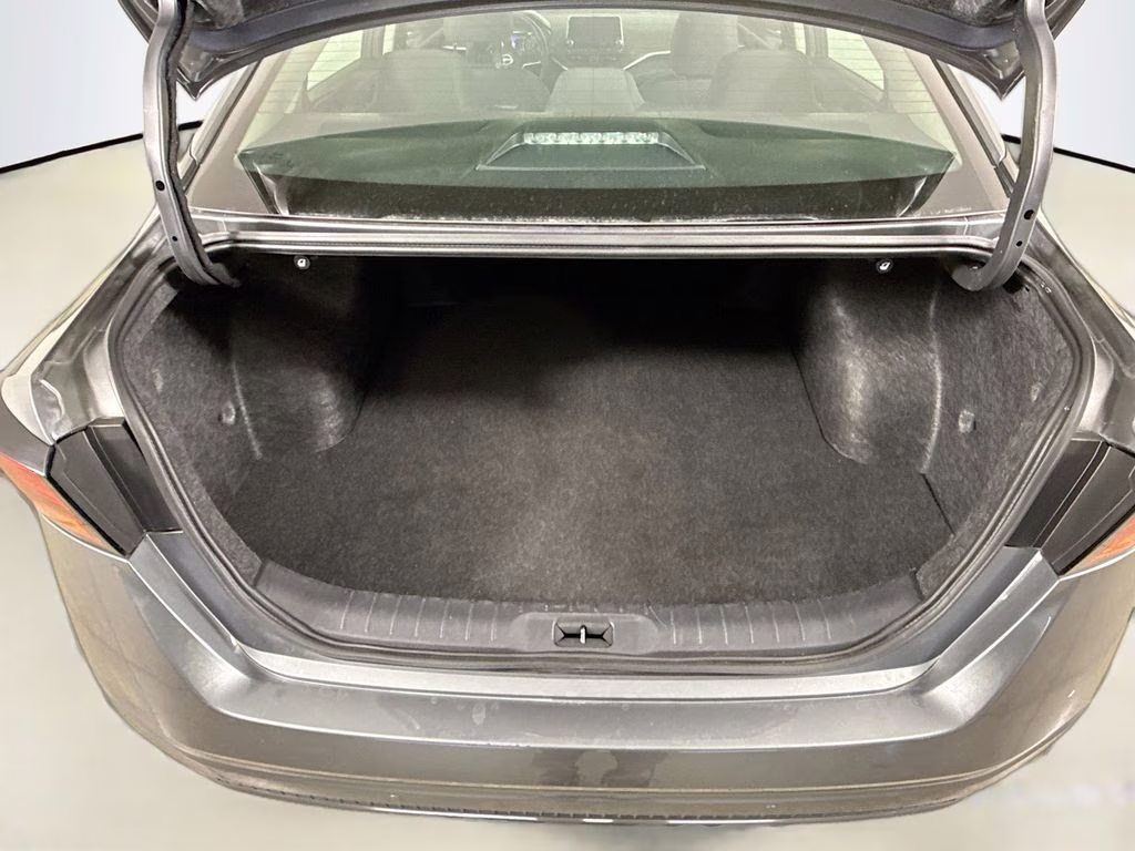 2025 Gun Metallic Nissan Altima 2.5 SV FWD Sedan