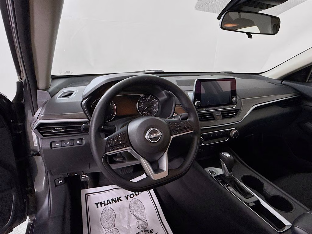 2025 Gun Metallic Nissan Altima 2.5 SV FWD Sedan