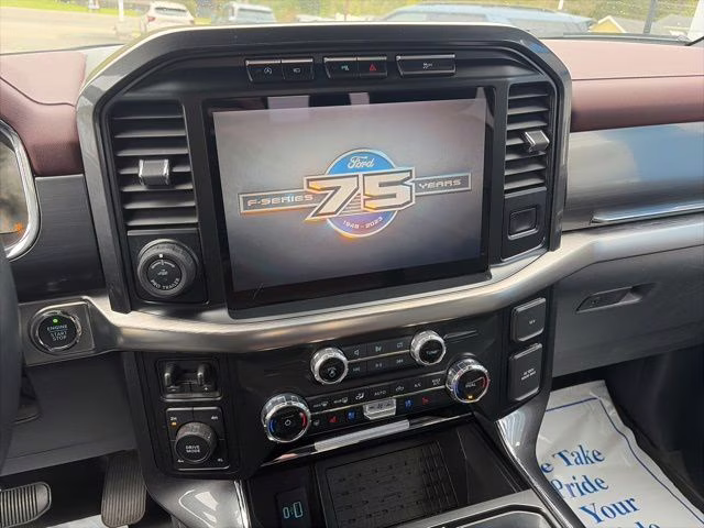 2023 Oxford White Ford F-150 Lariat 4X4 Truck