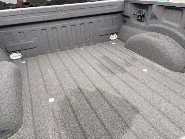 2023 Oxford White Ford F-150 Lariat 4X4 Truck