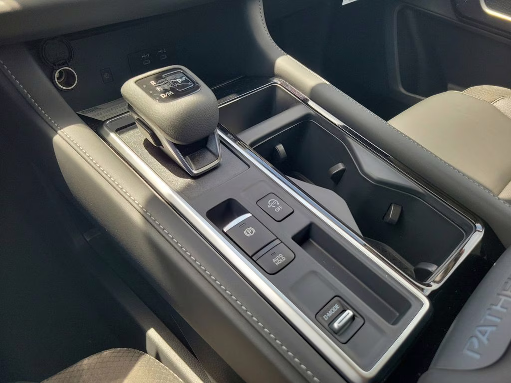 2026 Scarlet Nissan Pathfinder SL FWD SUV