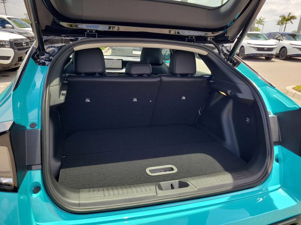 2026 Blue Pearl Nissan LEAF PLATINUM+ FWD SUV