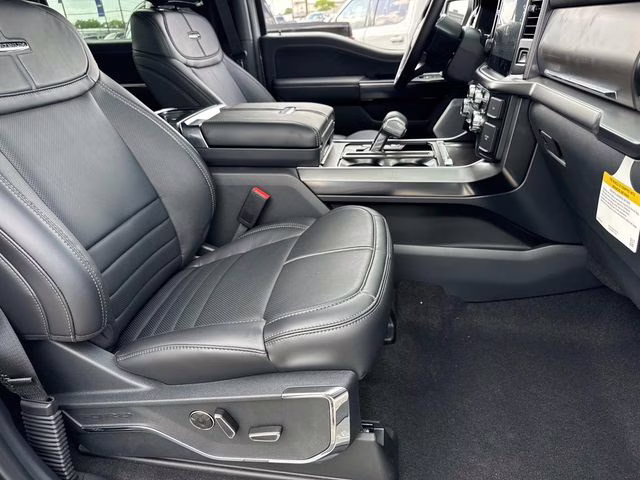 2026 Avalanche Ford F-150 Platinum 4X4 Truck