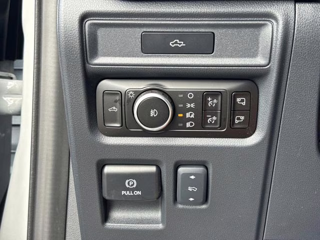2026 Avalanche Ford F-150 Platinum 4X4 Truck