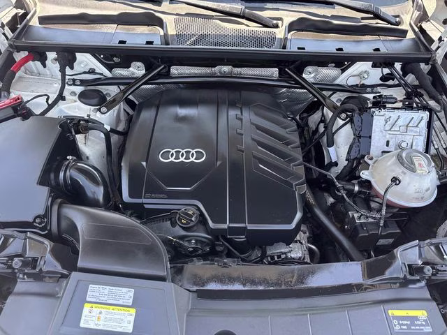 2021 Glacier White Audi Q5 45 Premium Plus AWD SUV