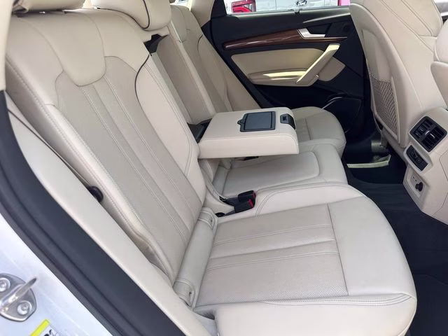 2021 Glacier White Audi Q5 45 Premium Plus AWD SUV