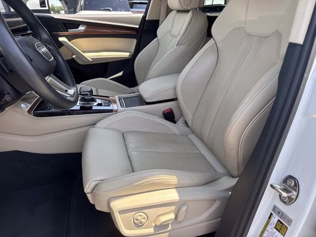 2021 Glacier White Audi Q5 45 Premium Plus AWD SUV