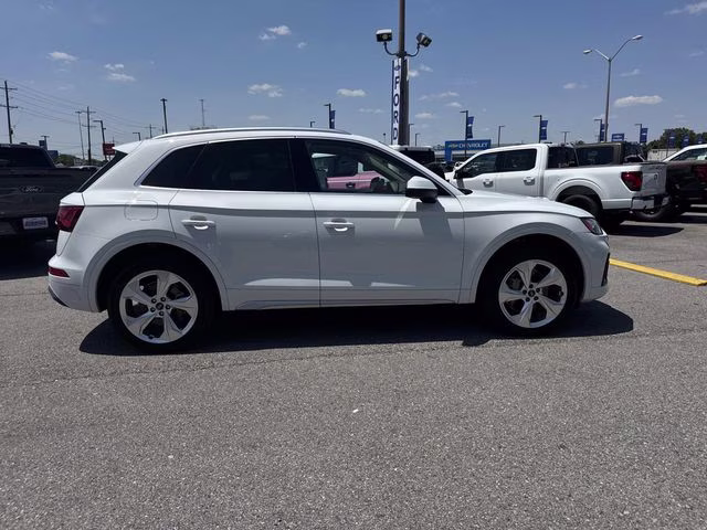 2021 Glacier White Audi Q5 45 Premium Plus AWD SUV