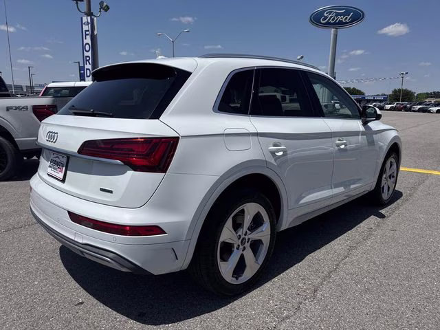 2021 Glacier White Audi Q5 45 Premium Plus AWD SUV