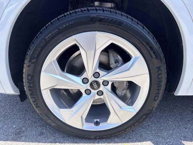 2021 Glacier White Audi Q5 45 Premium Plus AWD SUV