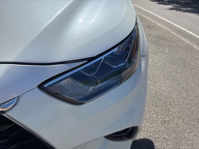 2021 Blizzard Pearl Toyota Highlander Platinum FWD SUV