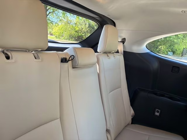 2021 Blizzard Pearl Toyota Highlander Platinum FWD SUV