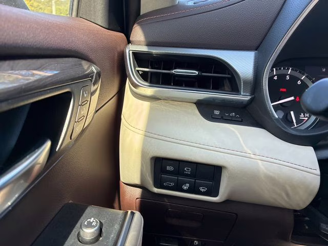 2021 Blizzard Pearl Toyota Highlander Platinum FWD SUV