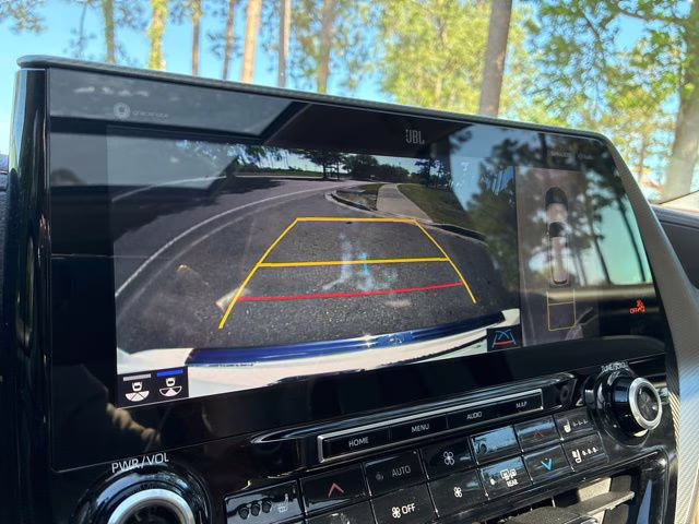 2021 Blizzard Pearl Toyota Highlander Platinum FWD SUV