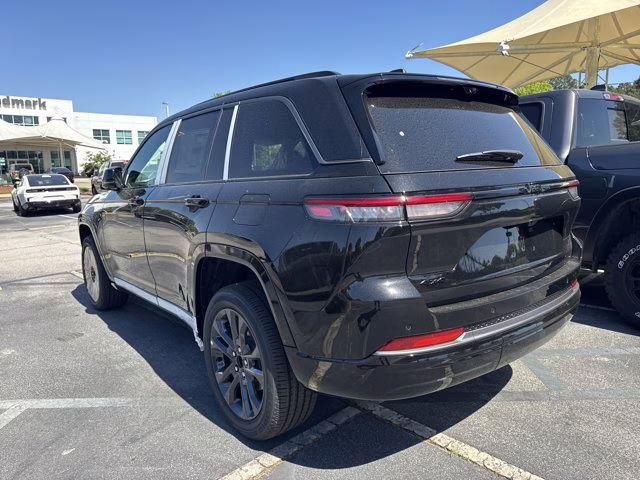 2026 Diamond Black Crystal Pearlcoat Jeep Grand Cherokee Limited Reserve 4X4 SUV
