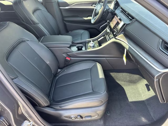 2026 Baltic Gray Metallic Clearcoat Jeep Grand Cherokee Limited Reserve 4X4 SUV