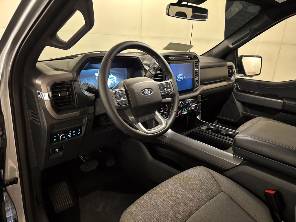2025 Iconic Silver Metallic Ford F-150 XLT 4X4 Truck