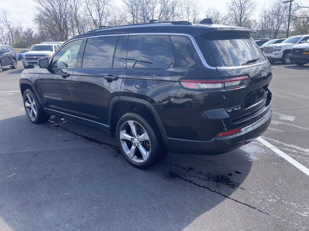 2021 Diamond Black Crystal Pearlcoat Jeep Grand Cherokee L Limited 4X4 SUV