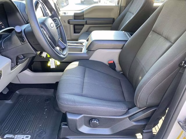 2019 Oxford White Ford F-150 XL 4X4 Truck