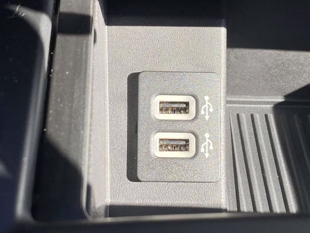 2019 Oxford White Ford F-150 XL 4X4 Truck