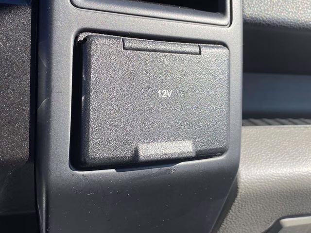 2019 Oxford White Ford F-150 XL 4X4 Truck