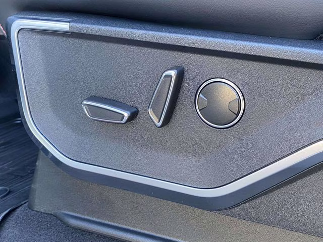 2025 Space White Metallic Ford F-150 Raptor 4X4 Truck