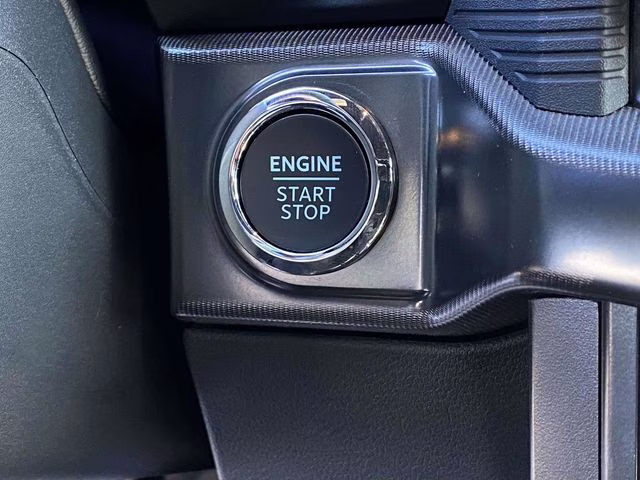 2025 Space White Metallic Ford F-150 Raptor 4X4 Truck