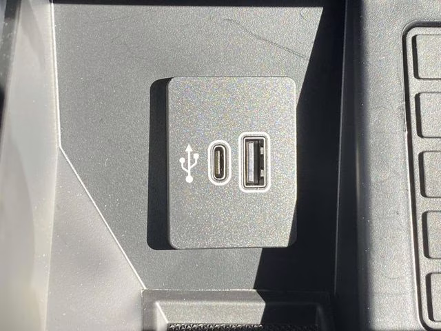 2025 Space White Metallic Ford F-150 Raptor 4X4 Truck