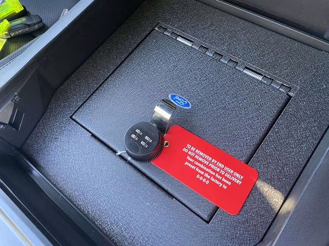 2025 Space White Metallic Ford F-150 Raptor 4X4 Truck