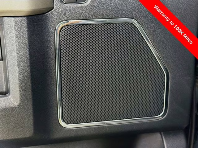 2022 Blue Metallic Ford Super Duty F-250 SRW Lariat 4X4 Truck