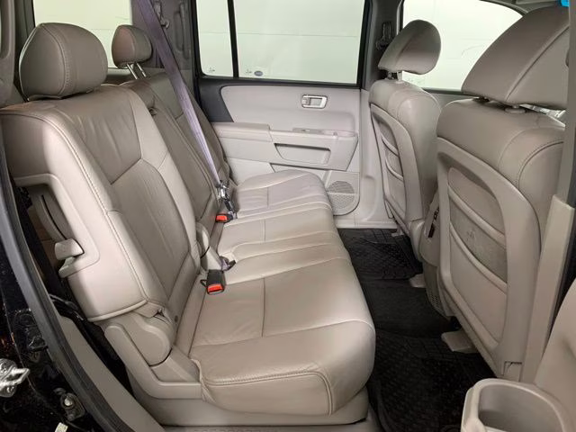 2010 Crystal Black Pearl Honda Pilot EX-L 4X4 SUV
