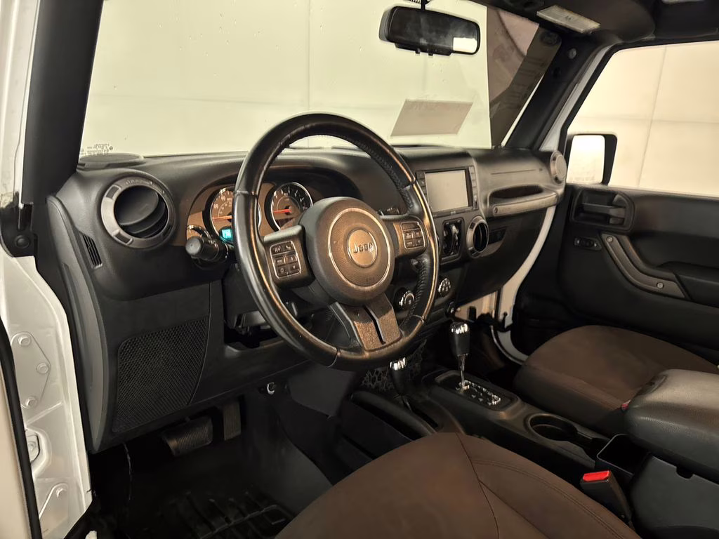 2017 Bright White Clearcoat Jeep Wrangler Unlimited Willys 4X4 SUV